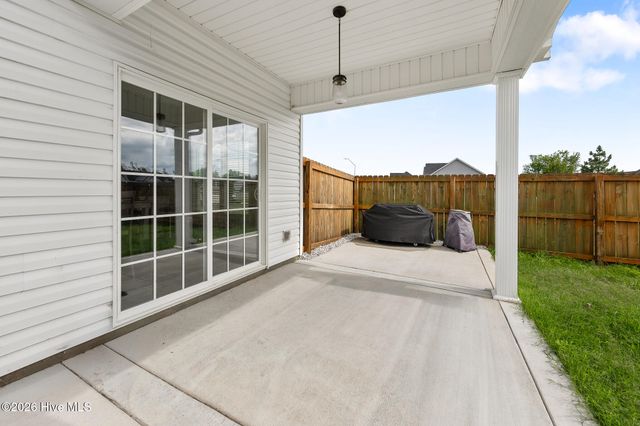 1801 Deerberry Court, Aberdeen, NC 28315