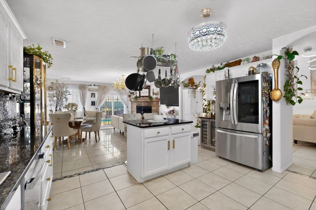 7312 Inwood Court, Albuquerque, NM 87120