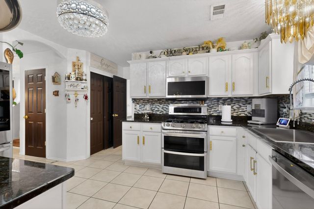 7312 Inwood Court, Albuquerque, NM 87120