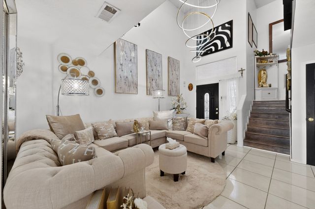7312 Inwood Court, Albuquerque, NM 87120