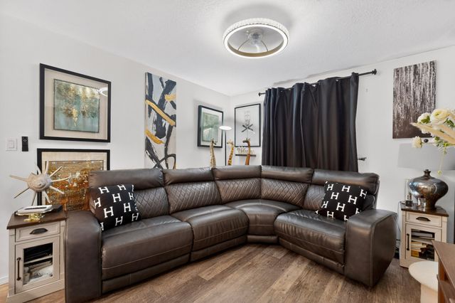 7312 Inwood Court, Albuquerque, NM 87120