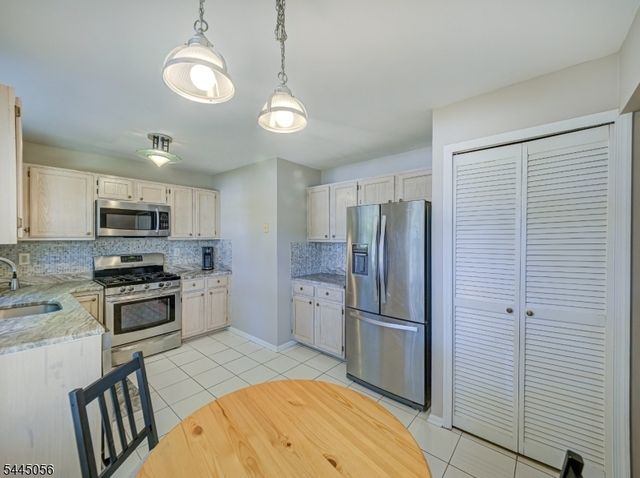 1204 Rhoads Dr, Montgomery Twp., NJ 08502