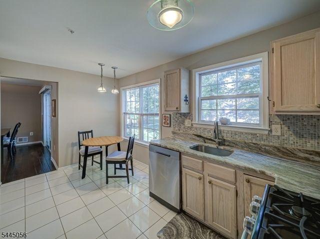 1204 Rhoads Dr, Montgomery Twp., NJ 08502