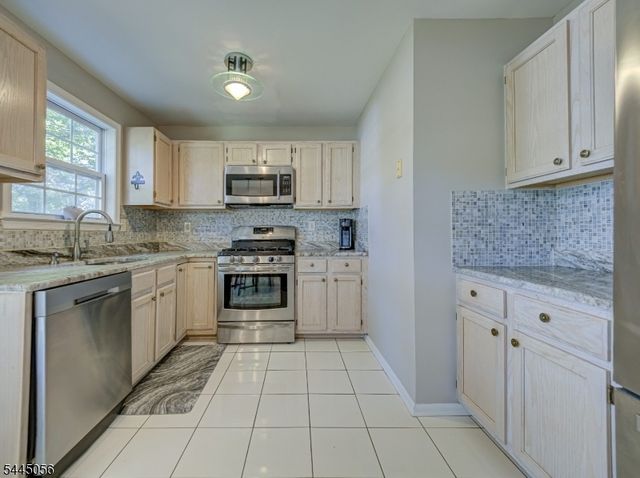 1204 Rhoads Dr, Montgomery Twp., NJ 08502