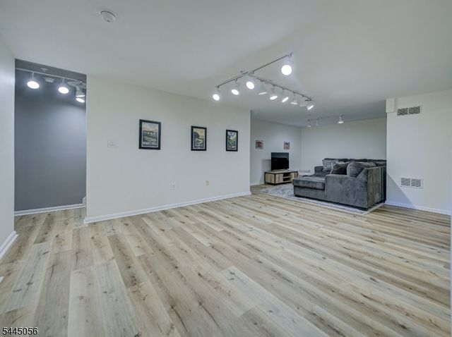 1204 Rhoads Dr, Montgomery Twp., NJ 08502