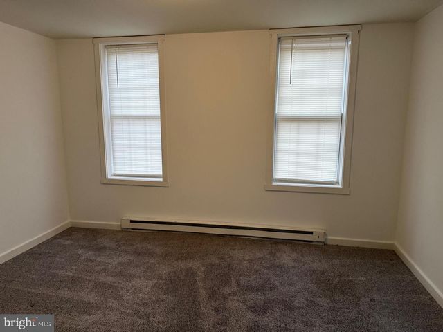 26 S MARKET ST, Duncannon, PA 17020