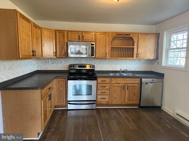 26 S MARKET ST, Duncannon, PA 17020