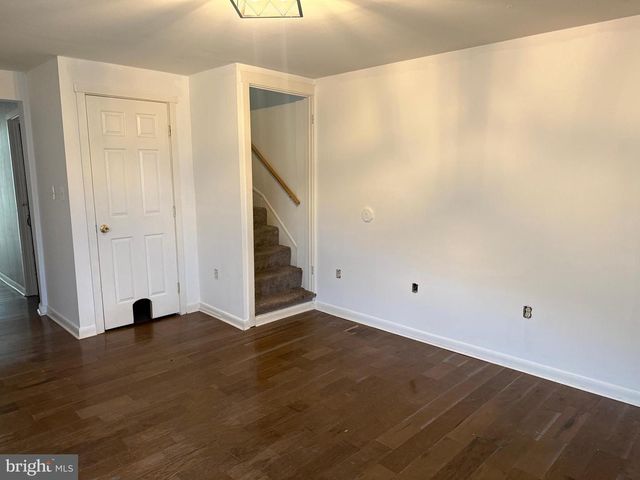 26 S MARKET ST, Duncannon, PA 17020