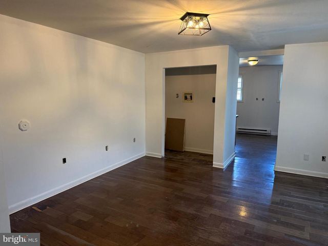 26 S MARKET ST, Duncannon, PA 17020