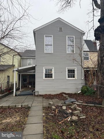 26 S MARKET ST, Duncannon, PA 17020