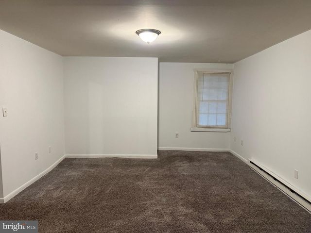 26 S MARKET ST, Duncannon, PA 17020