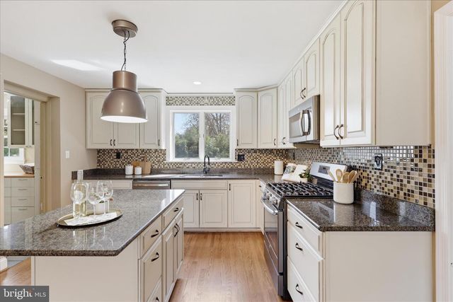 1335 MACBETH ST, Mclean, VA 22102