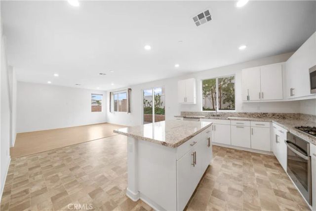 542 Colorado Drive, Rialto, CA 92377