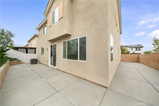 542 Colorado Drive, Rialto, CA 92377