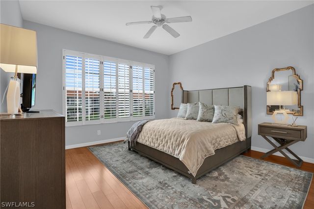 916 EGRETS RUN 201, Naples, FL 34108