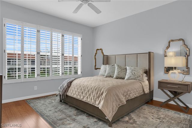 916 EGRETS RUN 201, Naples, FL 34108