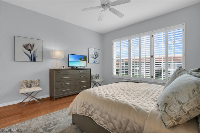 916 EGRETS RUN 201, Naples, FL 34108