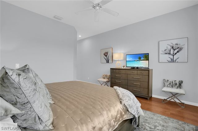 916 EGRETS RUN 201, Naples, FL 34108