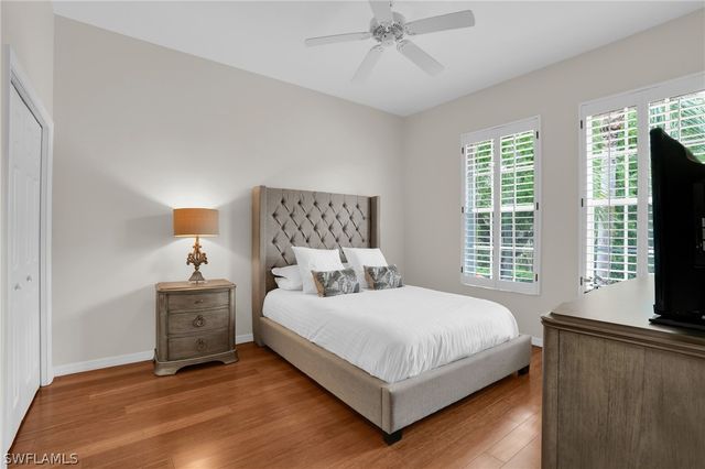 916 EGRETS RUN 201, Naples, FL 34108