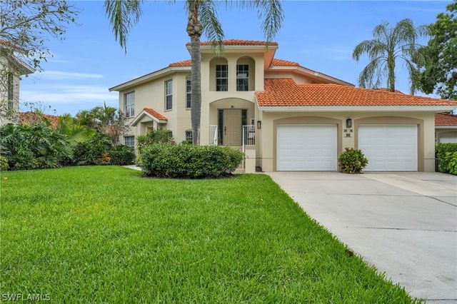 916 EGRETS RUN 201, Naples, FL 34108