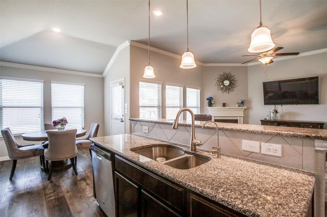 625 Polly Ann Trail, Haslet, TX 76052