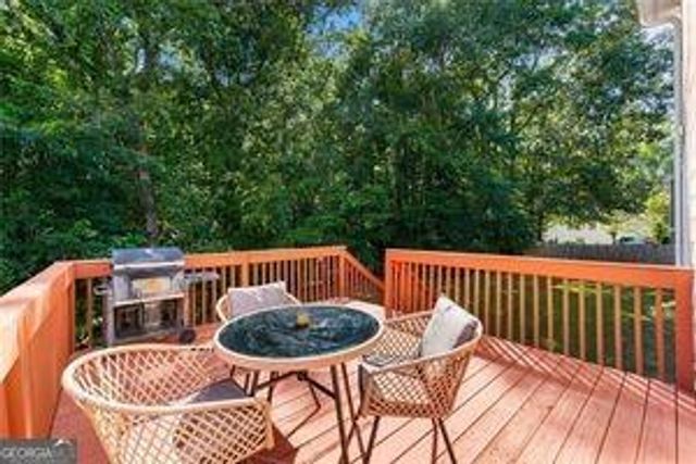 733 Miller Run, Atlanta, GA 30349