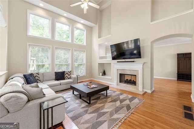 733 Miller Run, Atlanta, GA 30349