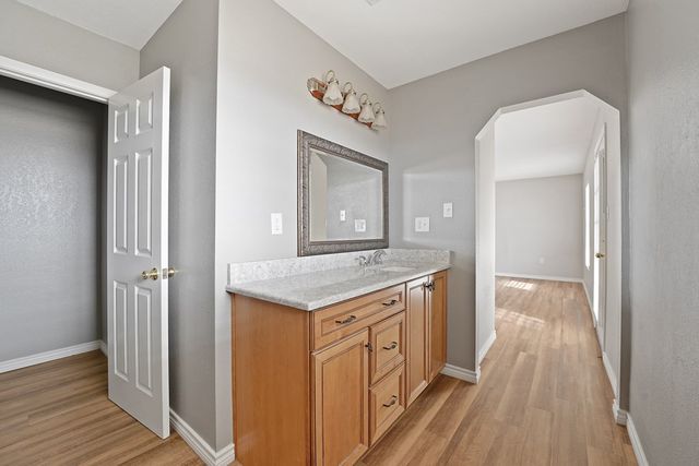 11911 W County Rd 56, Midland, TX 79707
