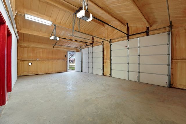 11911 W County Rd 56, Midland, TX 79707