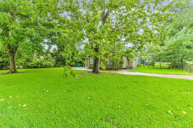 809 Chestnut Street, La Marque, TX 77568