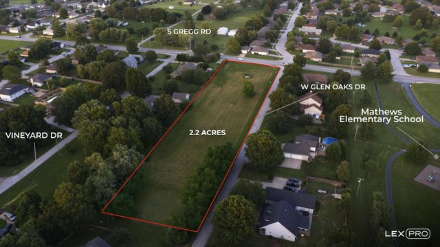 601 S Gregg Road, Nixa, MO 65714