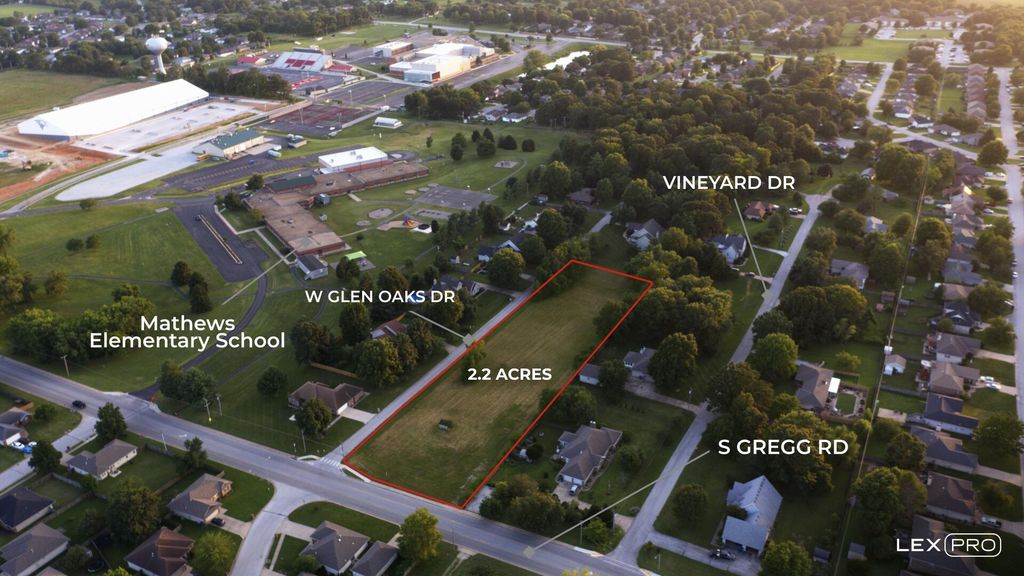 601 S Gregg Road, Nixa, MO 65714