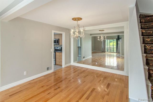 6598 Maple Lakes Drive, West Bloomfield, MI 48322