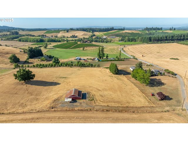 11795 Ne FINN HILL Loop, Carlton, OR 97111