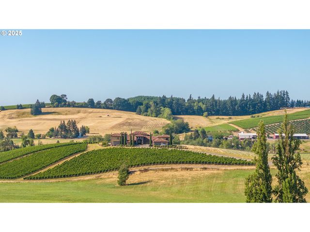 11795 Ne FINN HILL Loop, Carlton, OR 97111