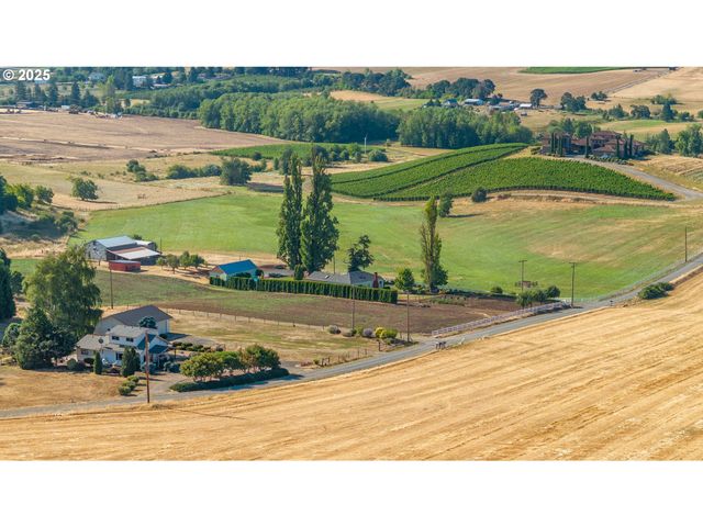 11795 Ne FINN HILL Loop, Carlton, OR 97111
