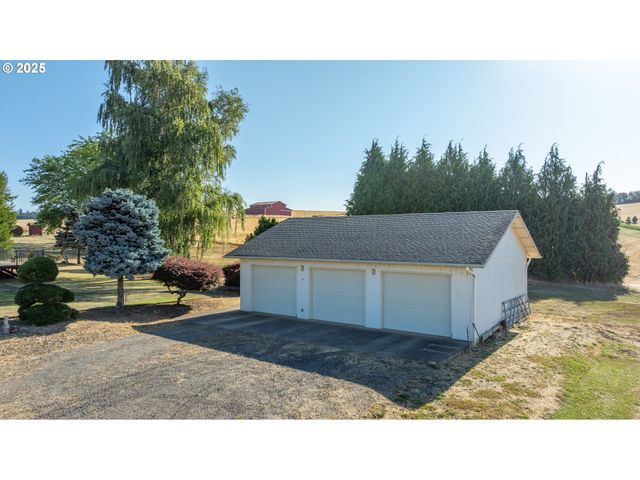 11795 Ne FINN HILL Loop, Carlton, OR 97111