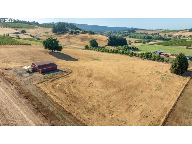 11795 Ne FINN HILL Loop, Carlton, OR 97111