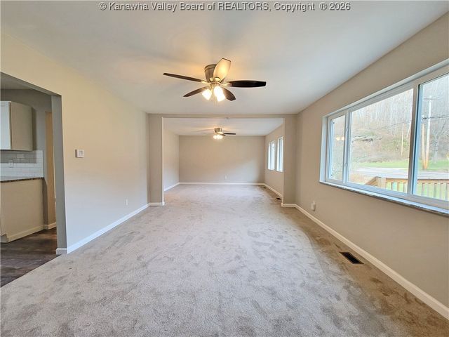 15012 Charleston Road, Kenna, WV 25248