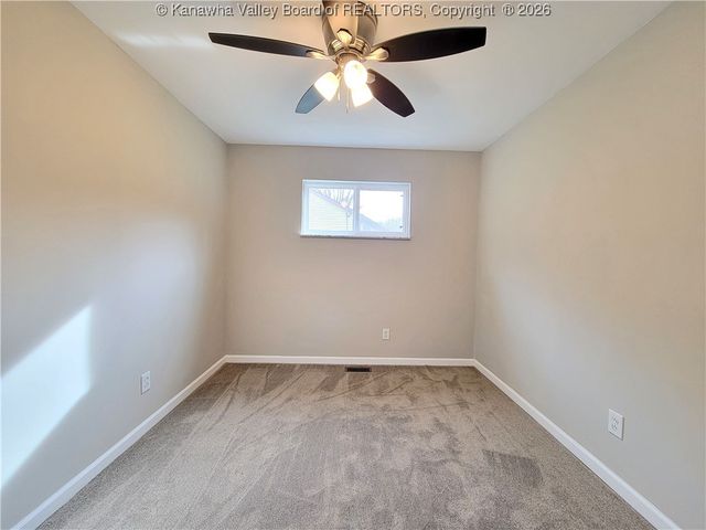 15012 Charleston Road, Kenna, WV 25248