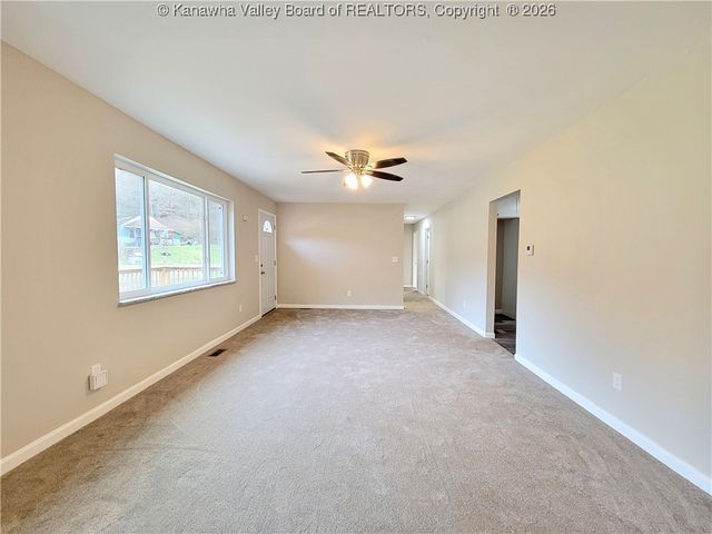 15012 Charleston Road, Kenna, WV 25248