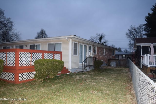 1316 Joni Dr, Louisville, KY 40216