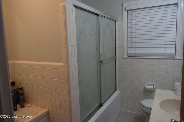 1316 Joni Dr, Louisville, KY 40216