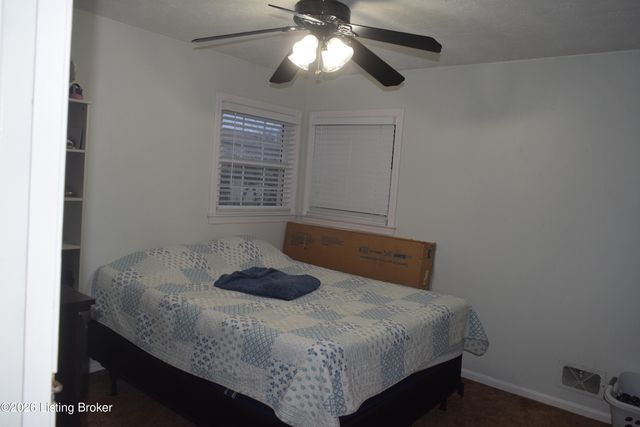 1316 Joni Dr, Louisville, KY 40216