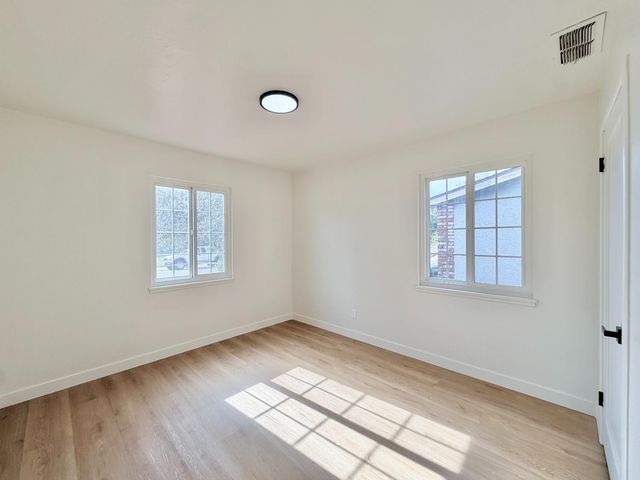5653 Bradd Way, Sacramento, CA 95822