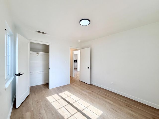 5653 Bradd Way, Sacramento, CA 95822