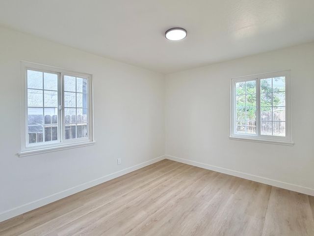 5653 Bradd Way, Sacramento, CA 95822