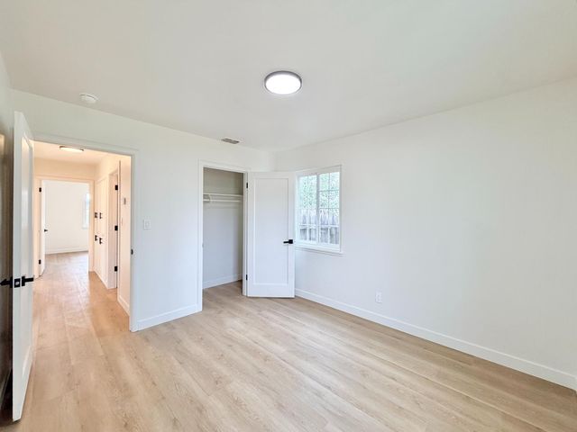 5653 Bradd Way, Sacramento, CA 95822