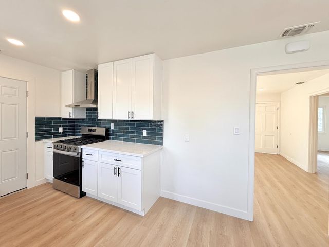 5653 Bradd Way, Sacramento, CA 95822