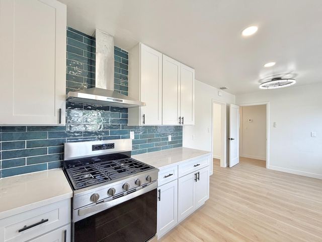 5653 Bradd Way, Sacramento, CA 95822
